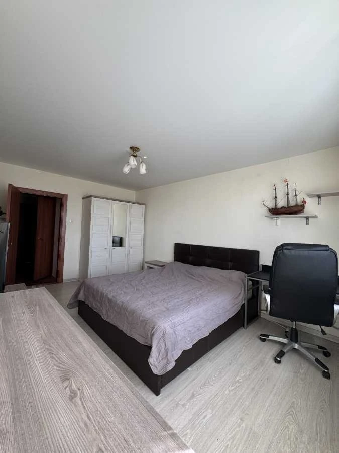 Продажа: Трехкомнатная квартира 98.2 м², Григория Ващенко ул.,