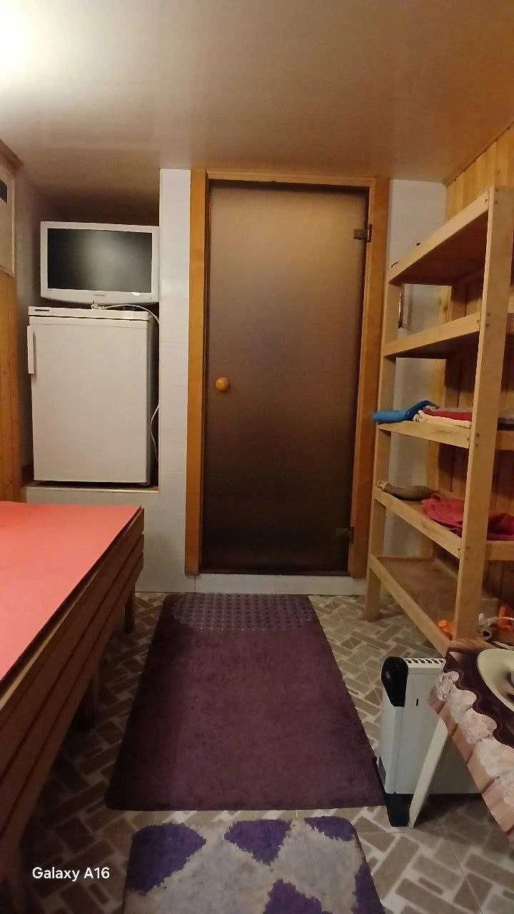 Продается двухэтажная квартира с участком в городе Чорноморск.
