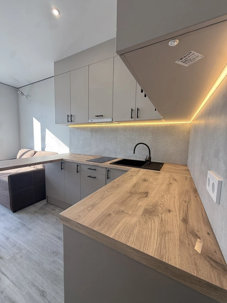 Продам / Буча / Квартира з ремонтом, укомплекована / 35 000$