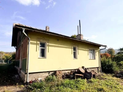 House. Boryslav, Dzerhelna-Bichna Street
