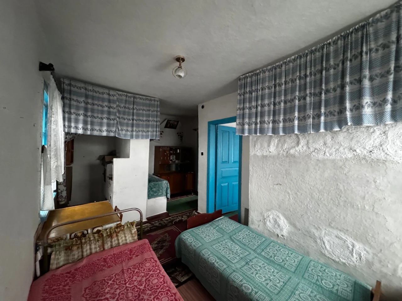 House for sale with a large plot of land in