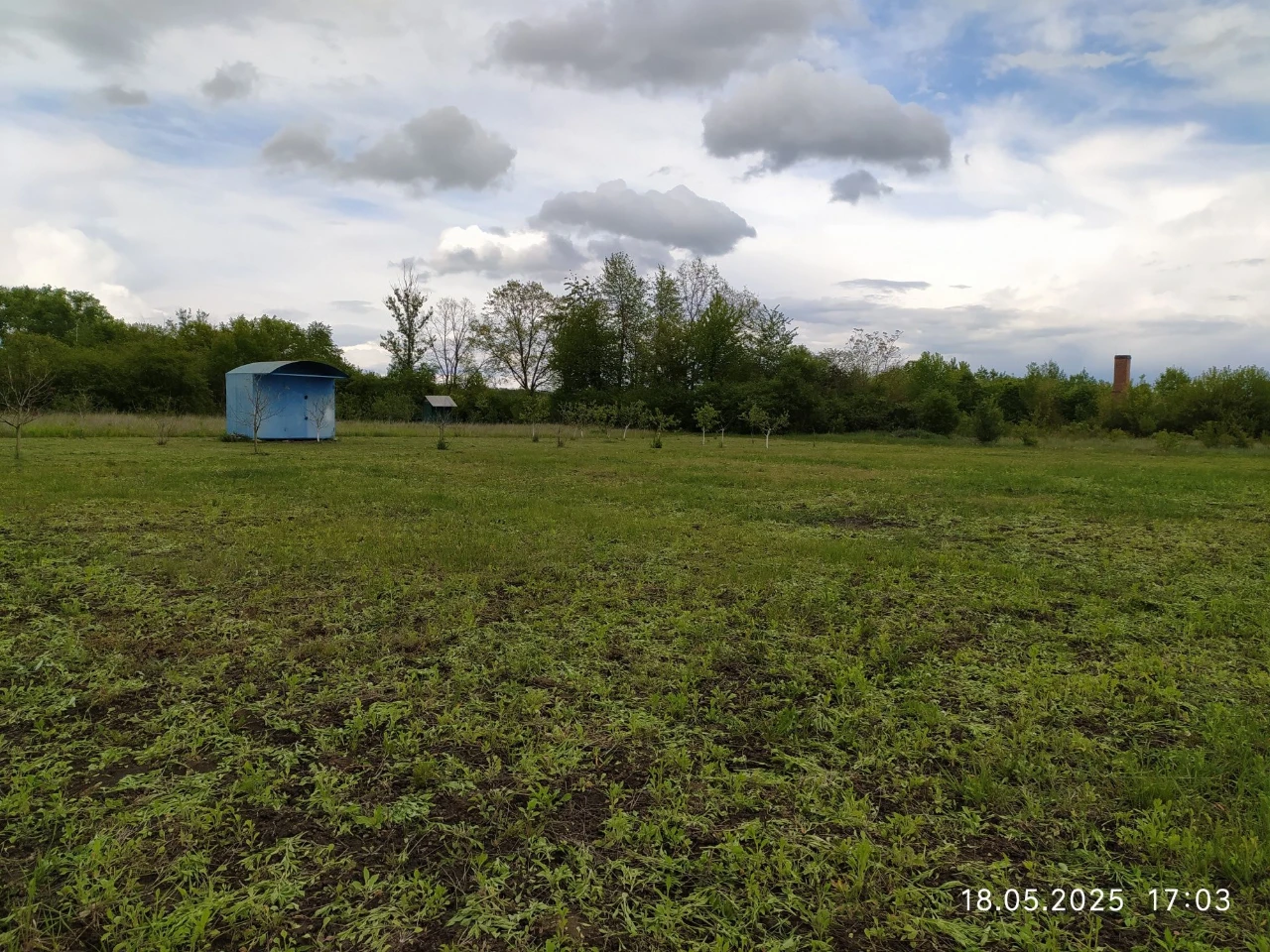 Продається земельна ділянка під забудову або для городіння