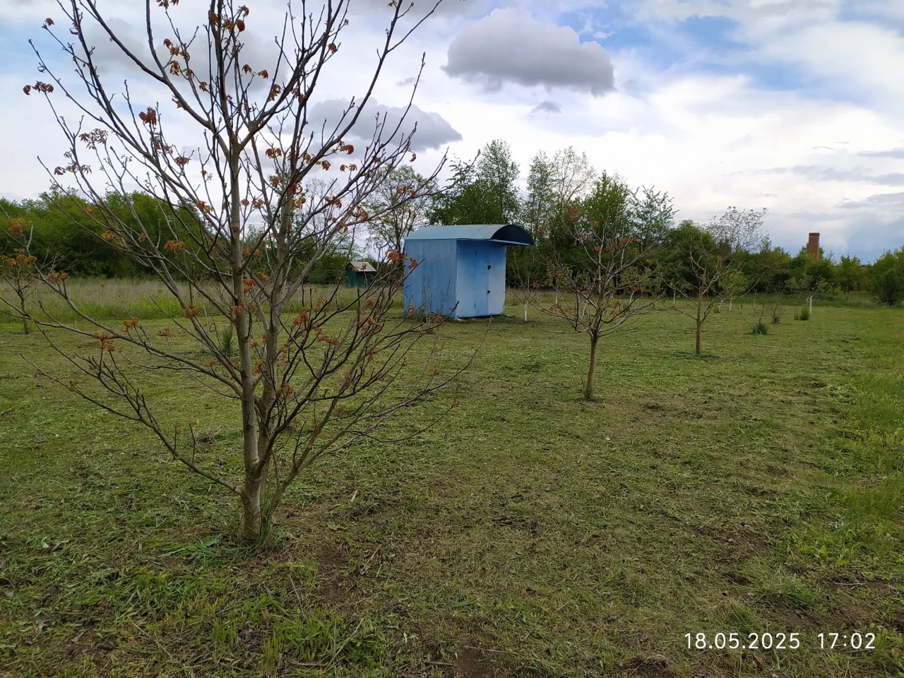 Продається земельна ділянка під забудову або для городіння