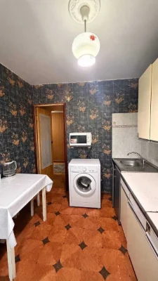 For sale 2-bedroom apartment in the center, standard layout
