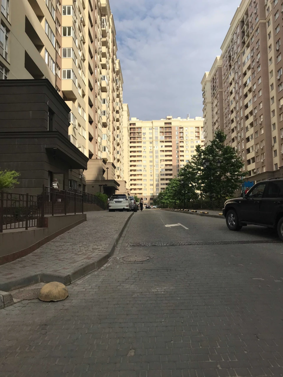 For Sale: 1-bedroom apartment in the "Odes'ki Traditsii" residential complex on Grushevsky Street