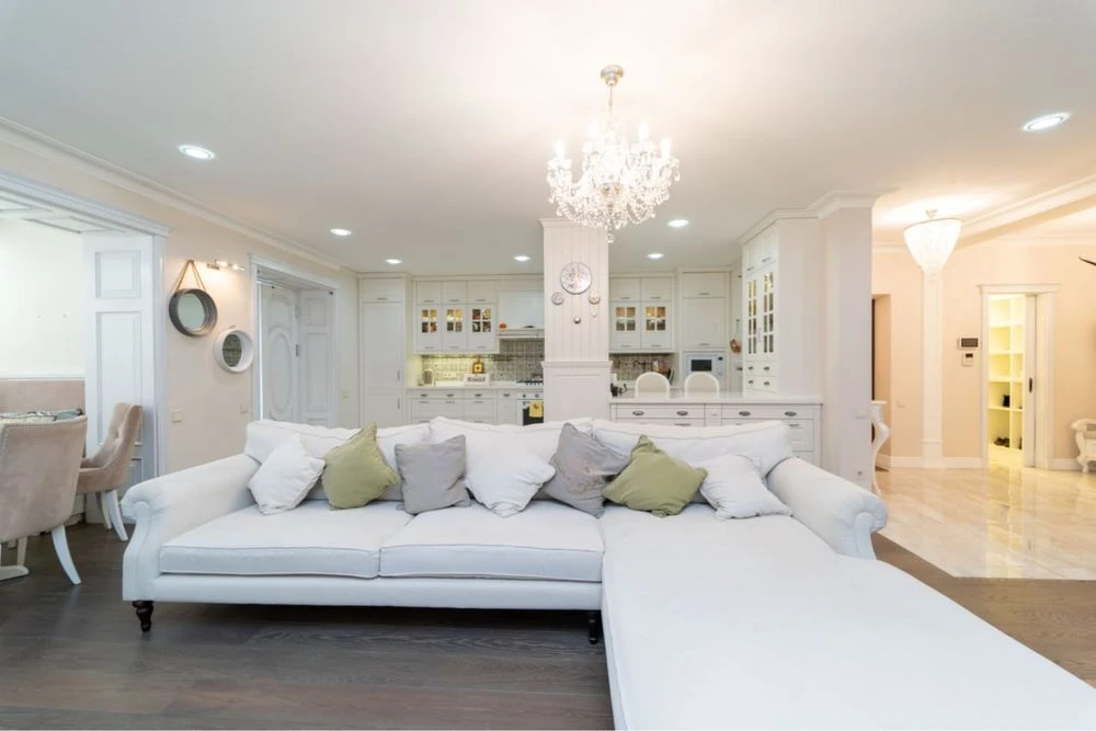 Urgent! For Sale: Apartment on M. Govorova