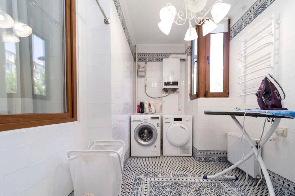Urgent! For Sale: Apartment on M. Govorova