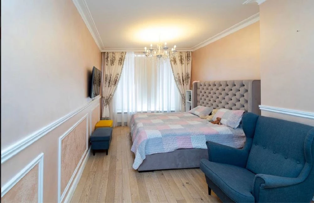 Urgent! For Sale: Apartment on M. Govorova