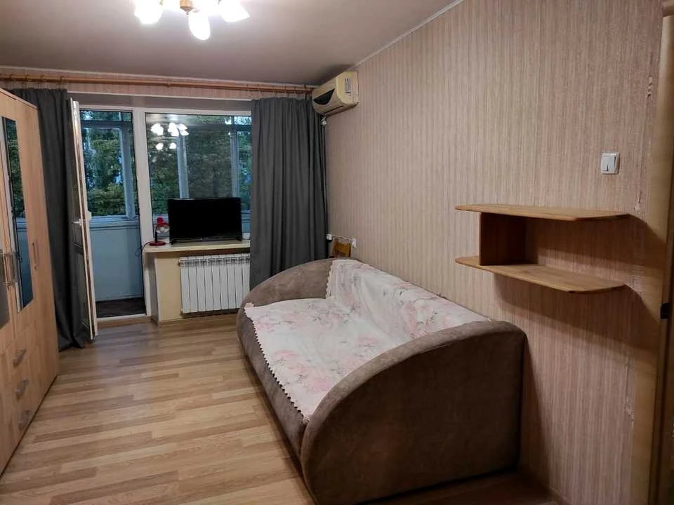 Apartment. Odesa, Prince Volodymyr Avenue