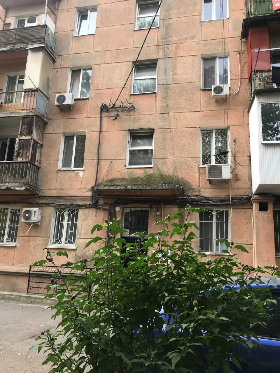 For sale: 2-room apartment on Segedskaya street.