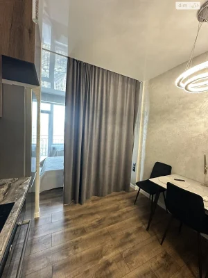 Long-Term Rental Apartment in Arcadia