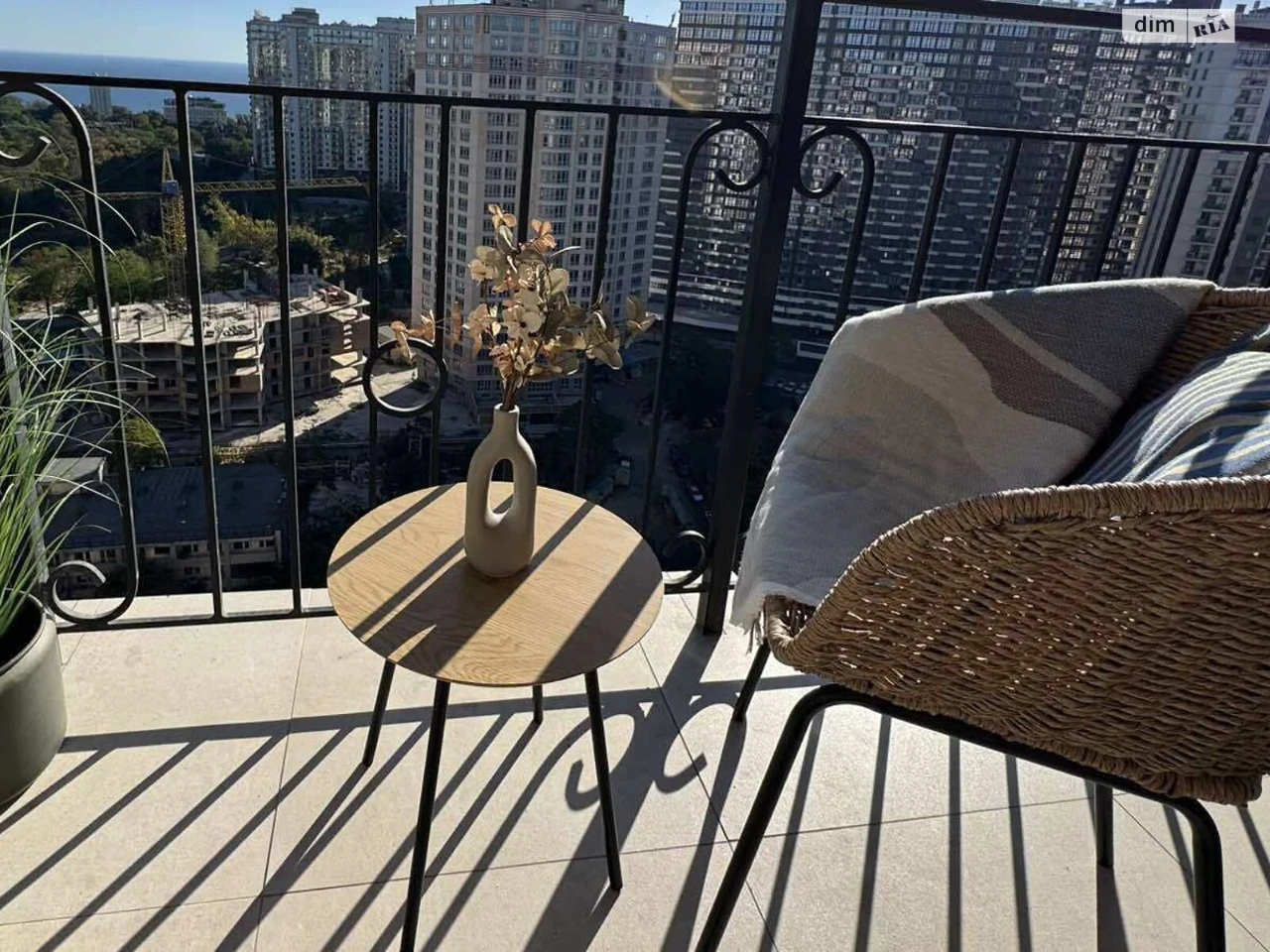 Long-Term Rental Apartment in Arcadia