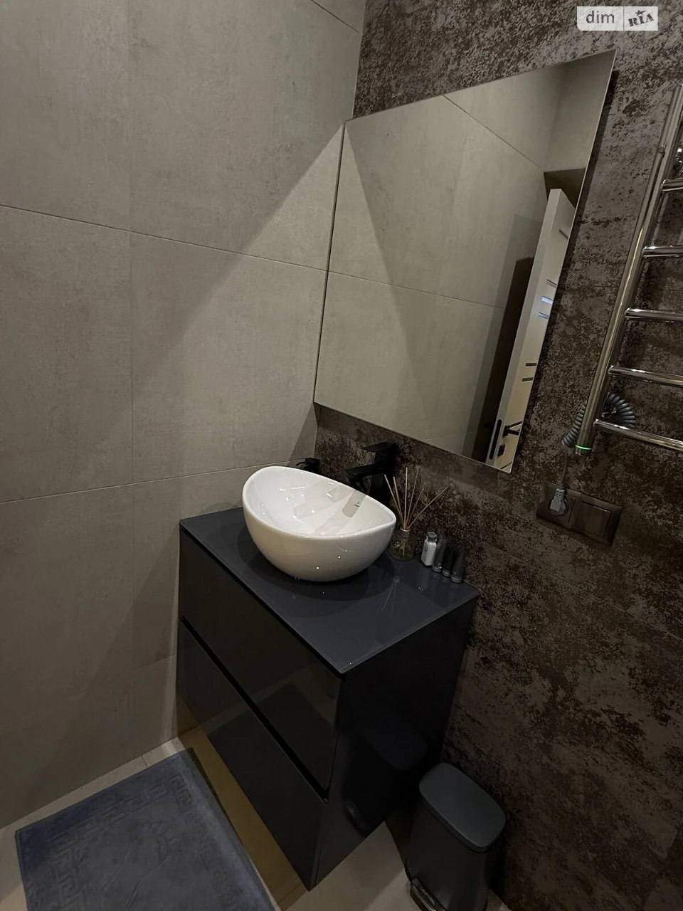 Long-Term Rental Apartment in Arcadia
