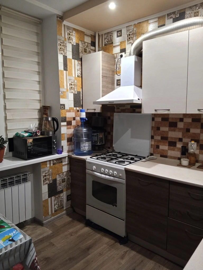 Продається 2-кімнатна квартира в центрі