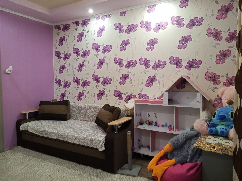 Продається 2-кімнатна квартира в центрі