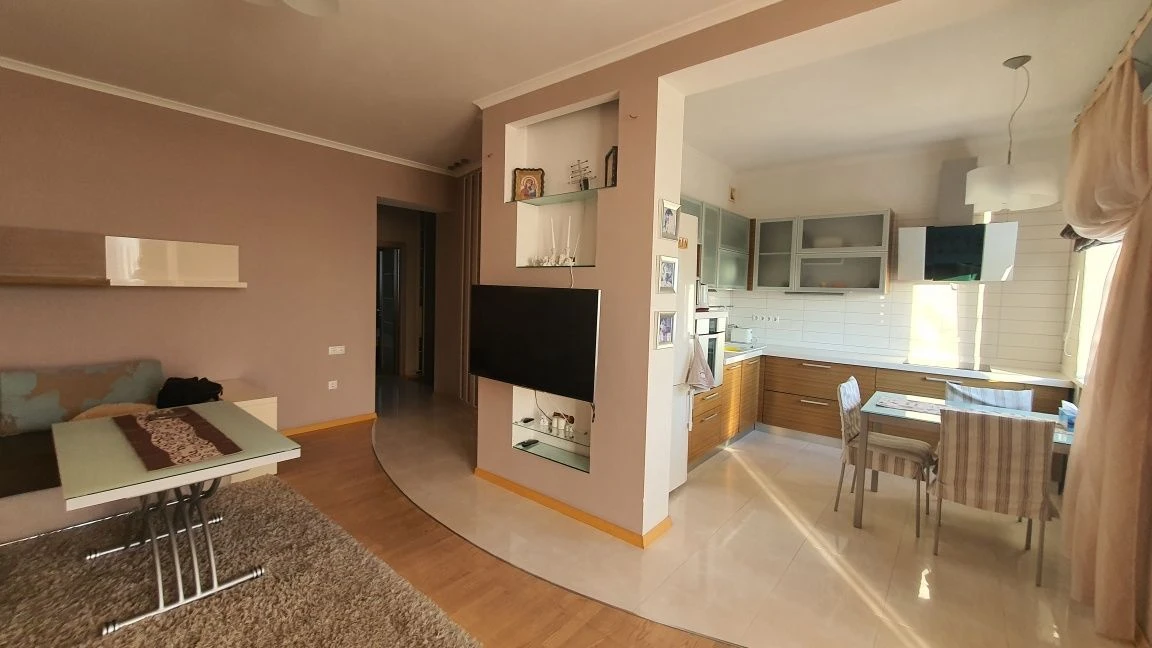 Apartment for sale with a view of the Dnipro River
