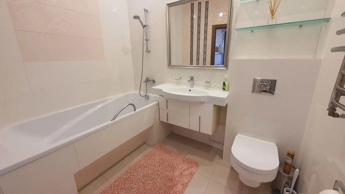 Apartment for sale with a view of the Dnipro River