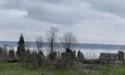 Land plots of 10 acres in Veliky Lúzi.
