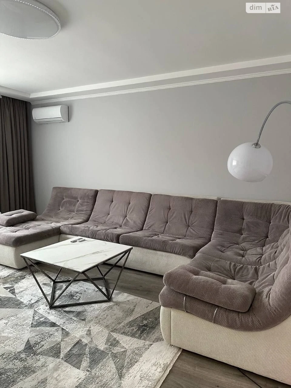 Long-Term Rental Apartment, Podil