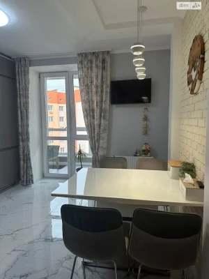 Long-Term Rental Apartment, Podil