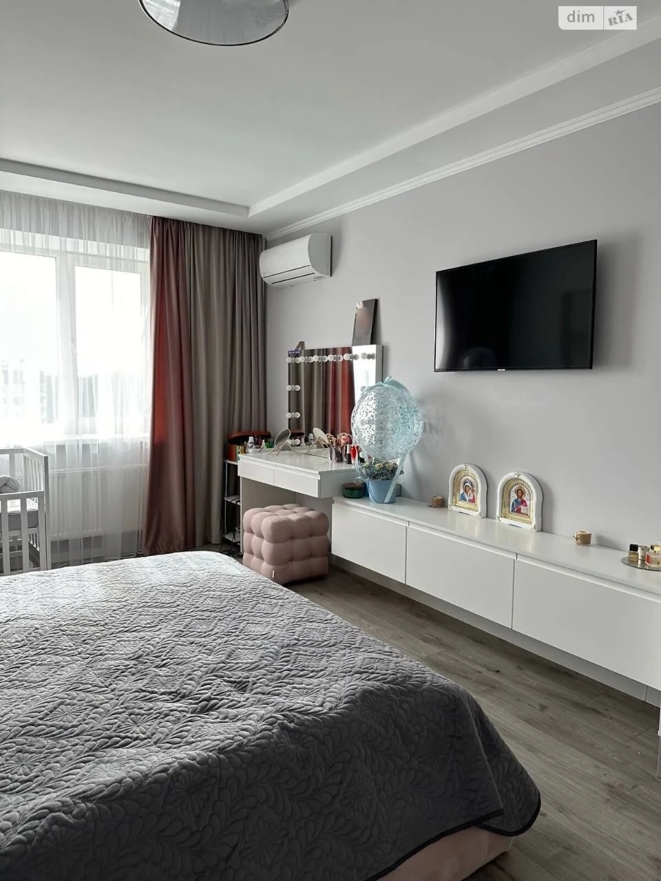 Long-Term Rental Apartment, Podil