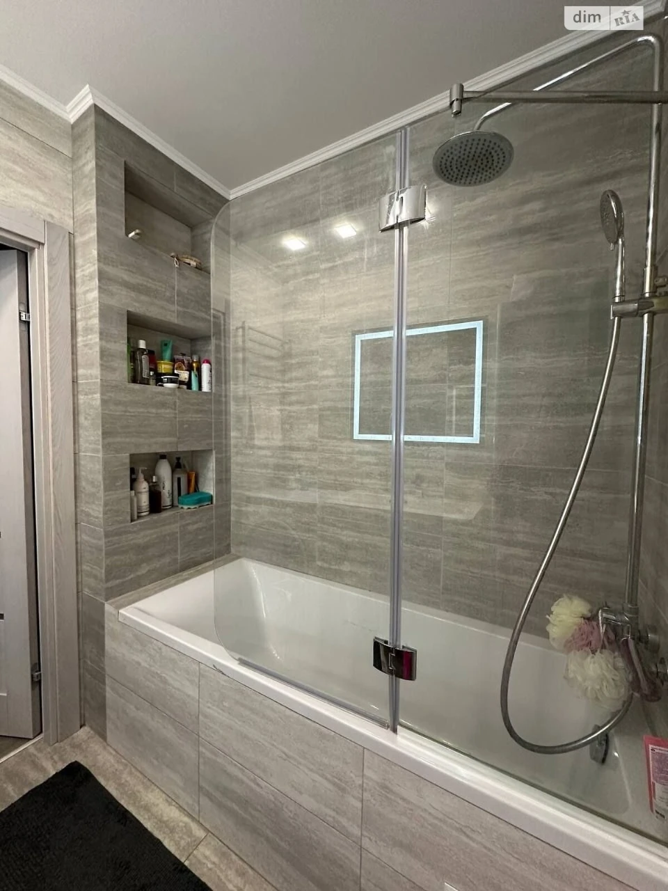 Long-Term Rental Apartment, Podil