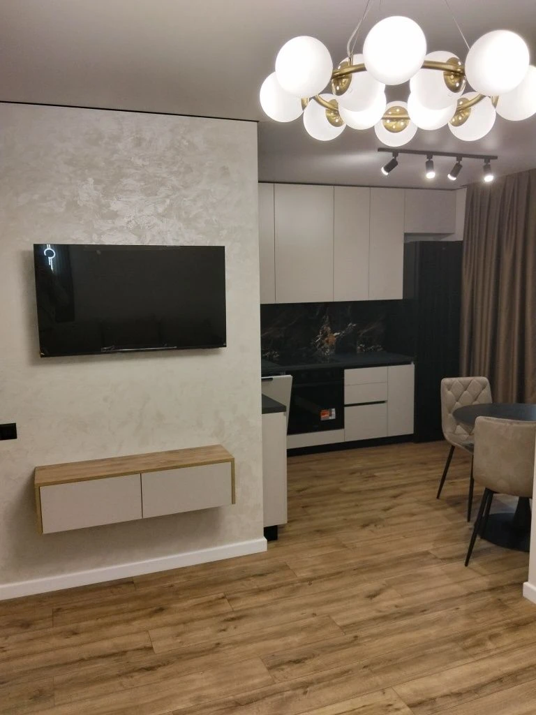 Продается 1,5-комнатная квартира 43,5 м²