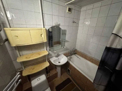 Сдается на длительный срок 3-комнатная квартира Киев, Шевченковский район, Дегтяревская улица, 11