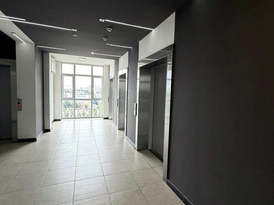 Квартира. Київ, вулиця Ростиславська.