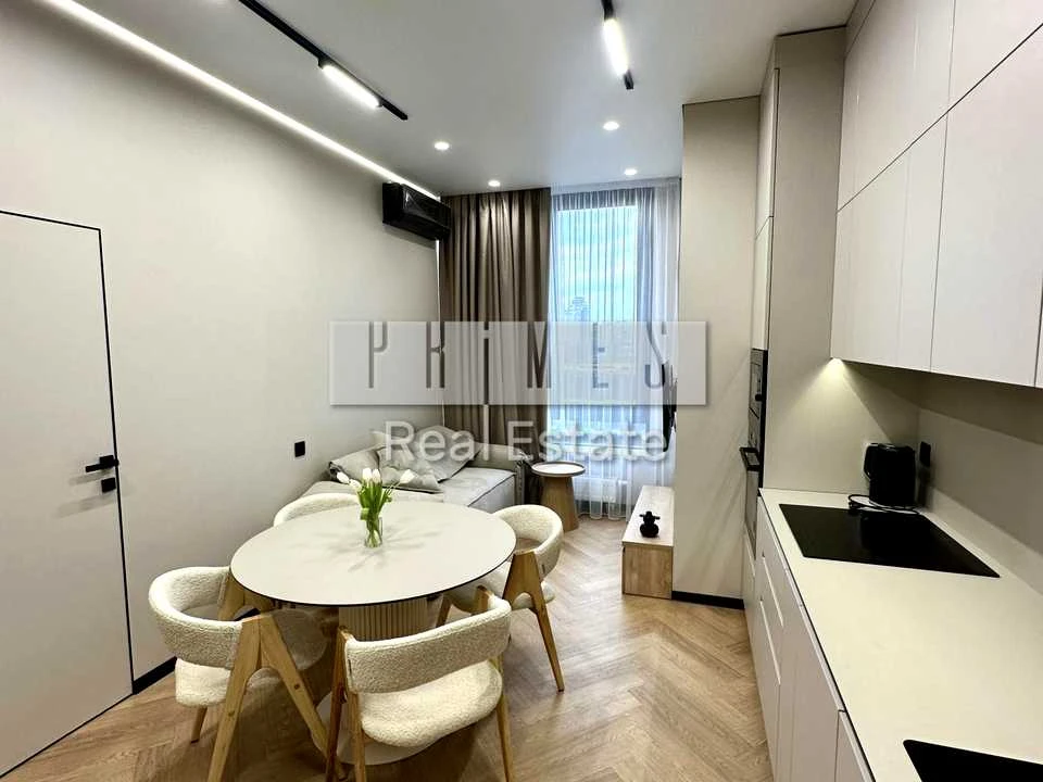 Apartment. Degtyarivska st., Kyiv