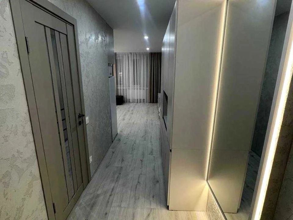 Apartment. Revutskogo st.