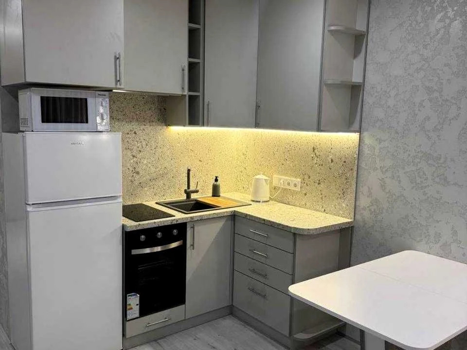 Apartment. Revutskogo st.