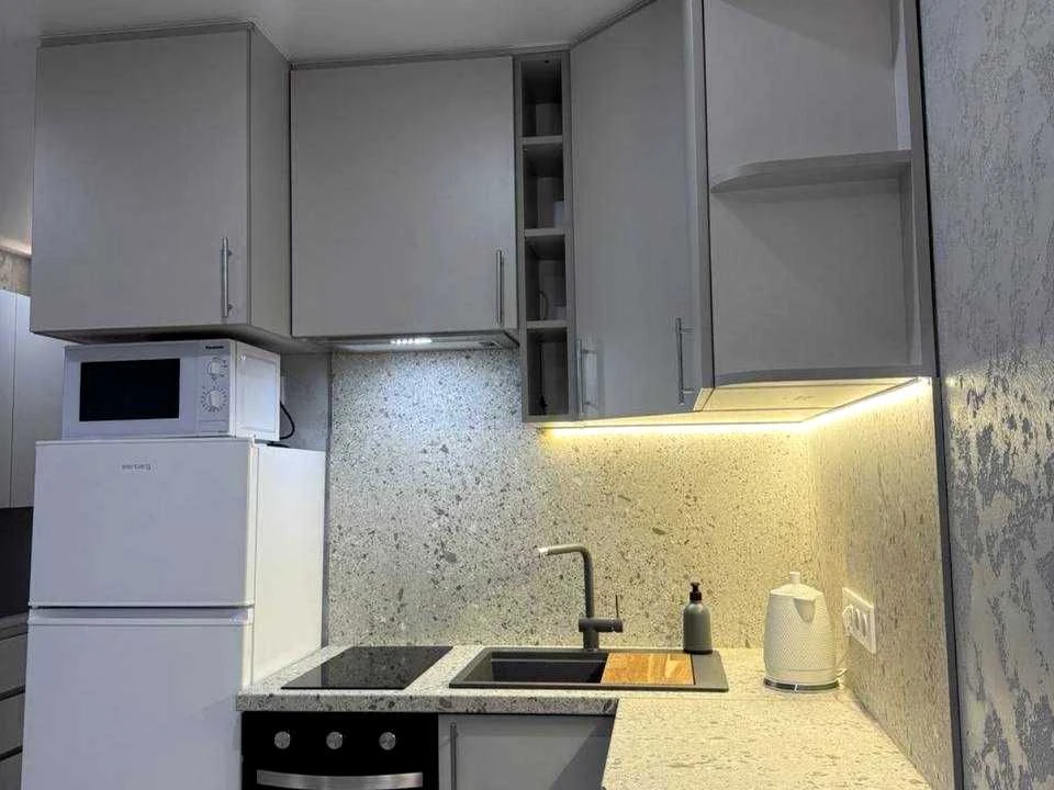 Apartment. Revutskogo st.