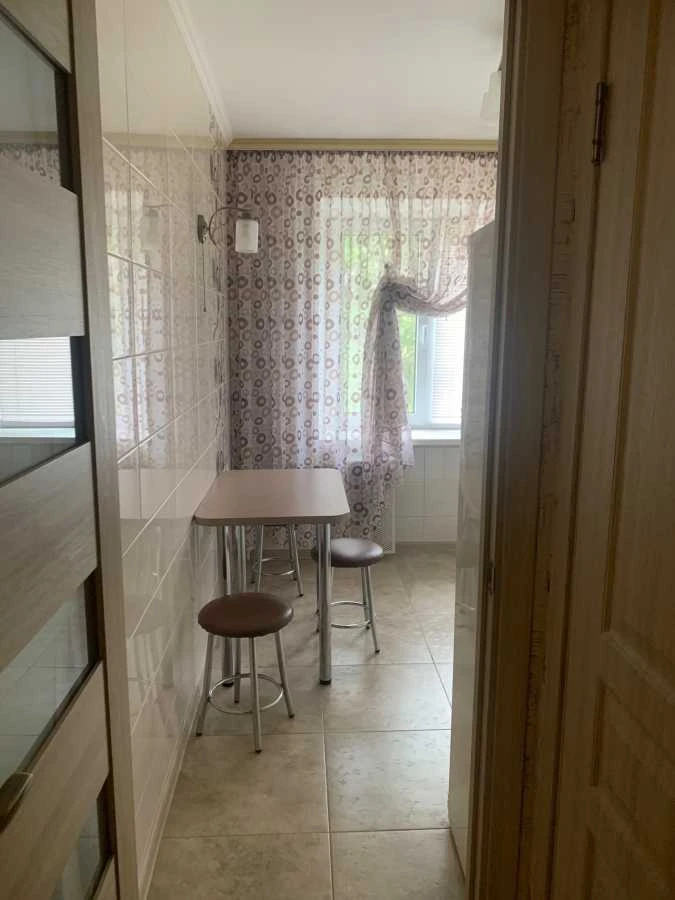 Rent a one-bedroom apartment (40 sq m) in Kyiv, Дарницкий district