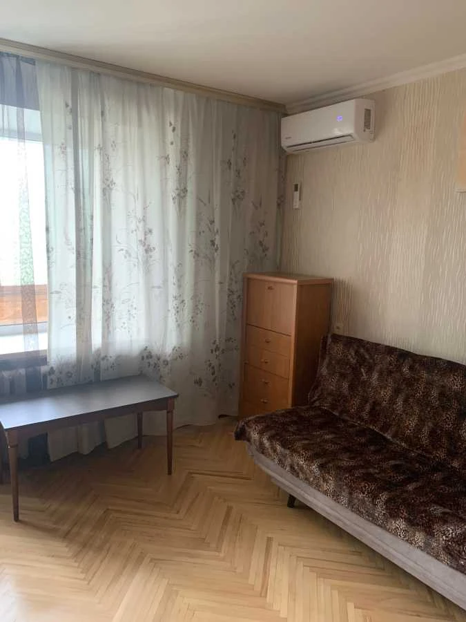 Rent a one-bedroom apartment (40 sq m) in Kyiv, Дарницкий district
