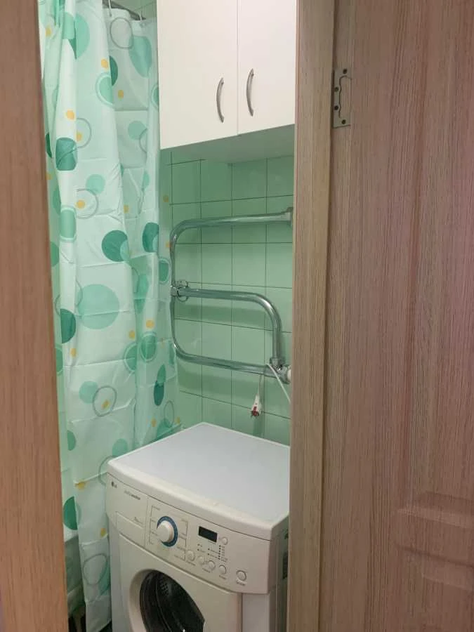 Rent a one-bedroom apartment (40 sq m) in Kyiv, Дарницкий district