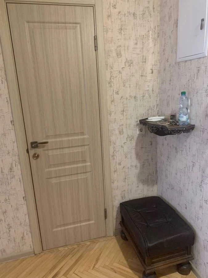 Rent a one-bedroom apartment (40 sq m) in Kyiv, Дарницкий district
