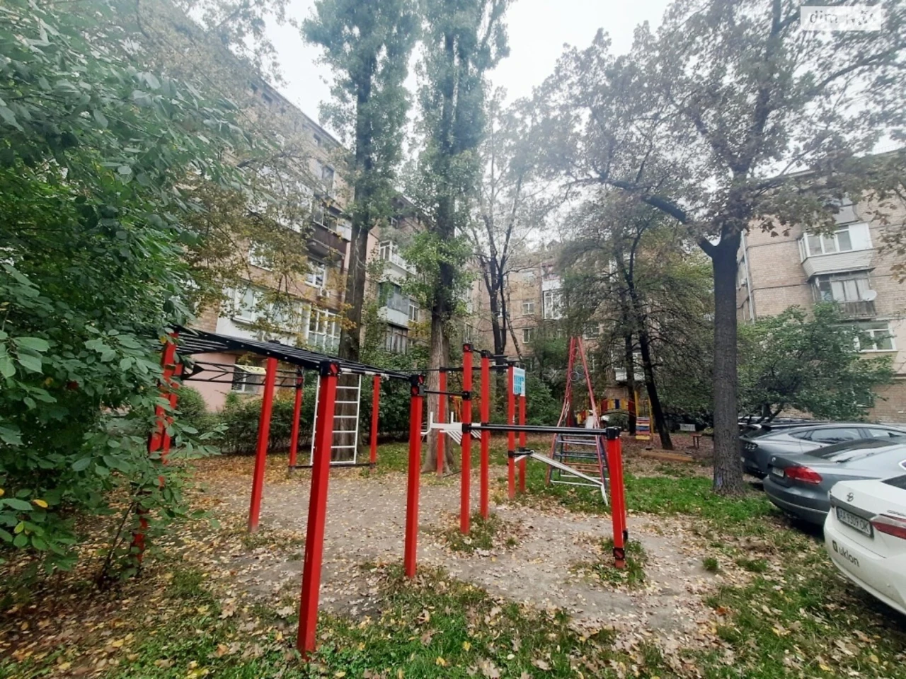 Long-Term Rental Apartment, Perhotravnevyi Massiv