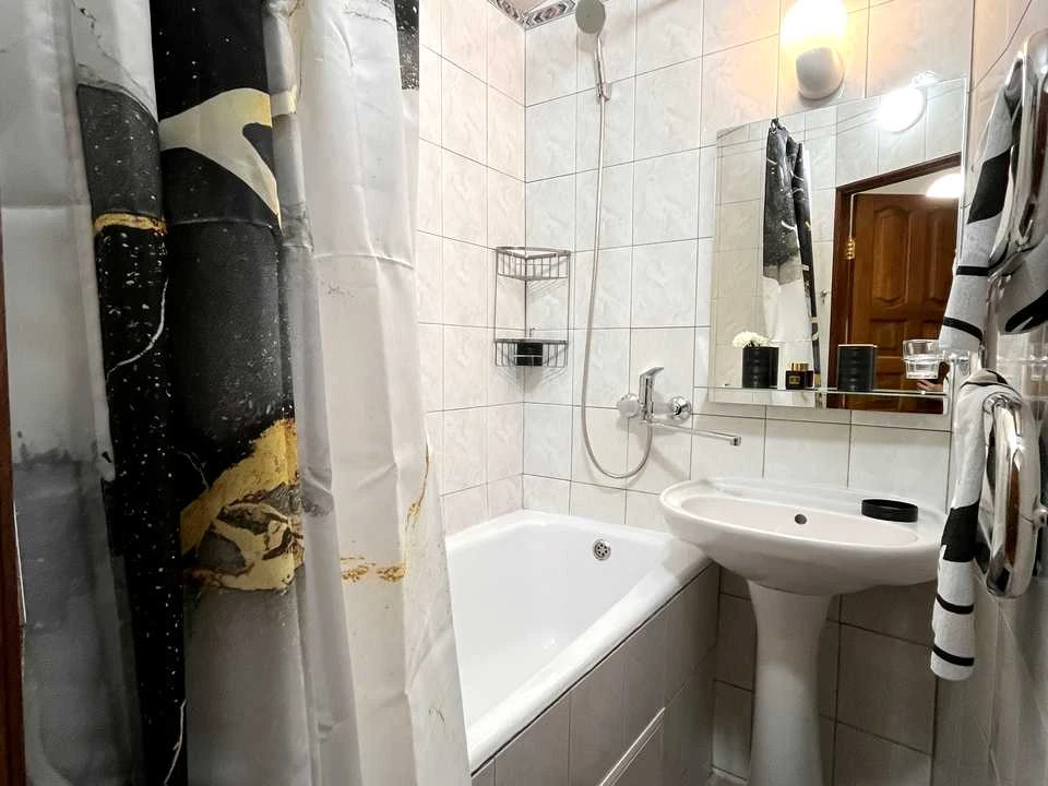 Квартира. Київ, вулиця Академіка Богомольця