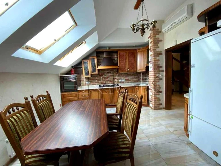 Apartment. Antonovicha st.