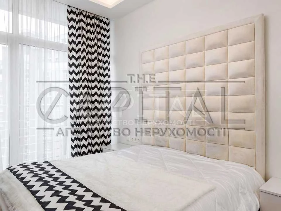 Apartment. Kyiv, Saperne Pole st.