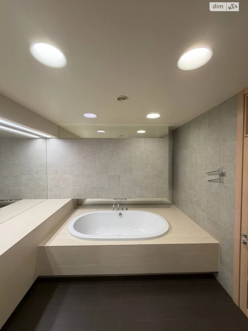 Long-Term Rental Apartment Sobornyi
