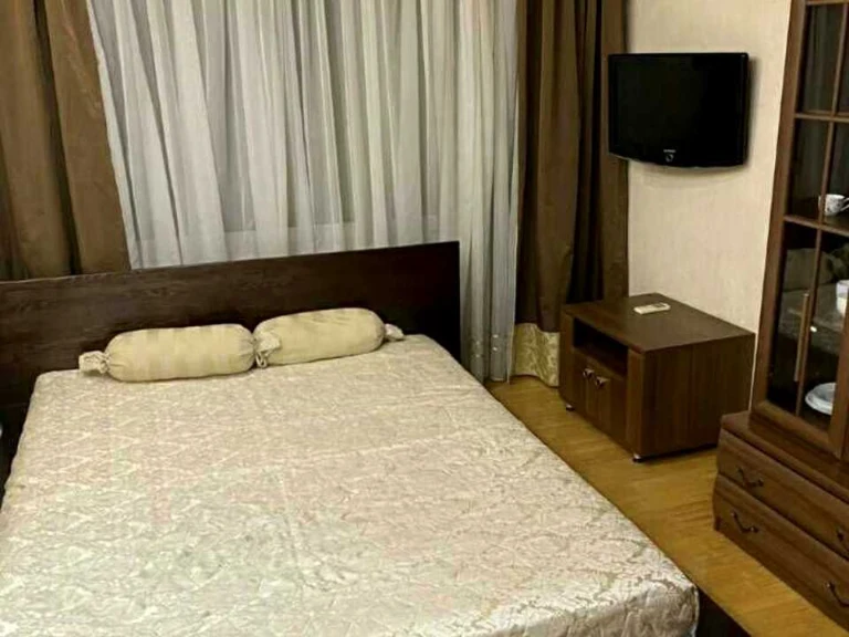 Apartment. Dnipro, Naberezhna Peremohy st.