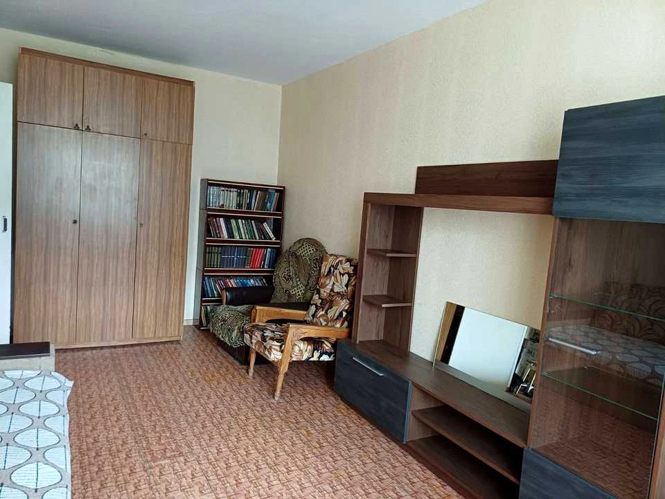 Apartment. Dnipro, Manuilivsky Prospect.
