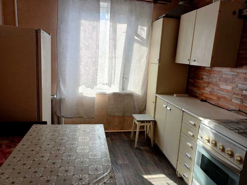 Apartment. Dnipro, Manuilivsky Prospect.