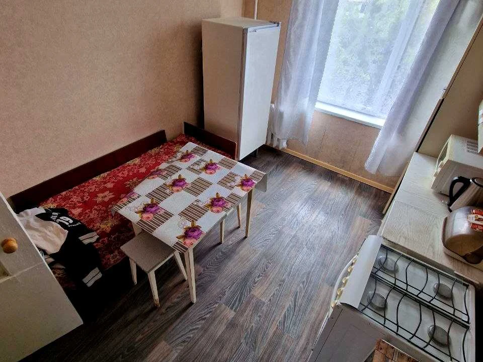 Apartment. Dnipro, Manuilivsky Prospect.