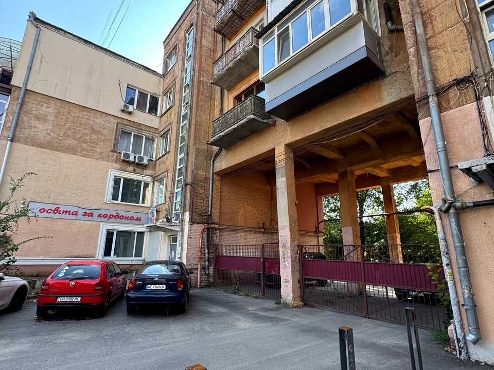 Квартира. Дніпро, вулиця Левка Лук'яненка