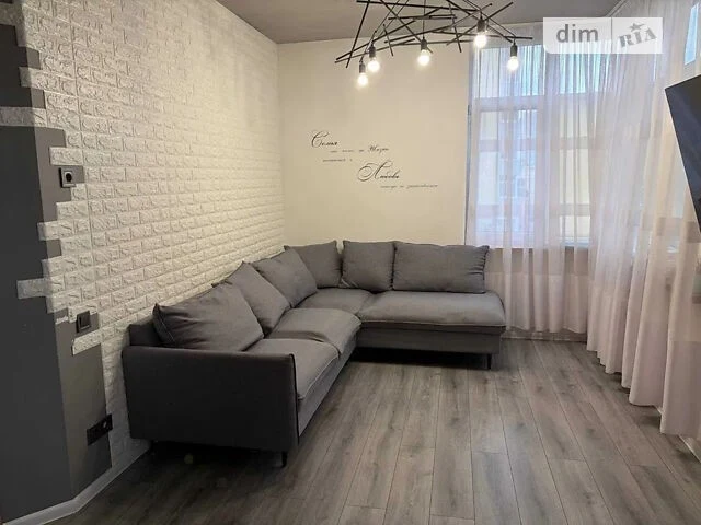 Sale of 3-room apartment 77 sq. m on Sim'yi Kulzhenkiv 31B street • I