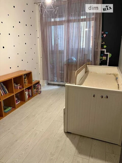 Sale of 3-room apartment 77 sq. m on Sim'yi Kulzhenkiv 31B street • I