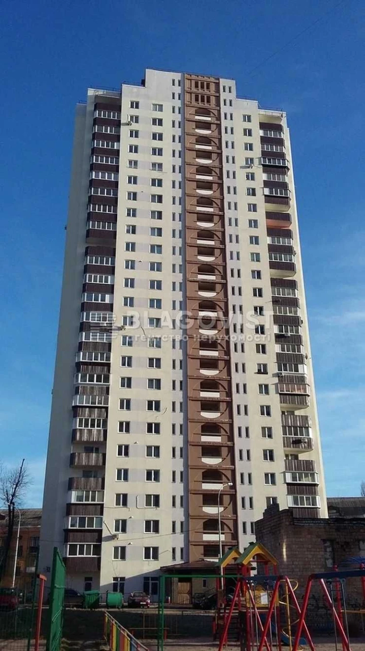 2-room apartment for sale on Sheikh Mansour Battalion Street, Metro